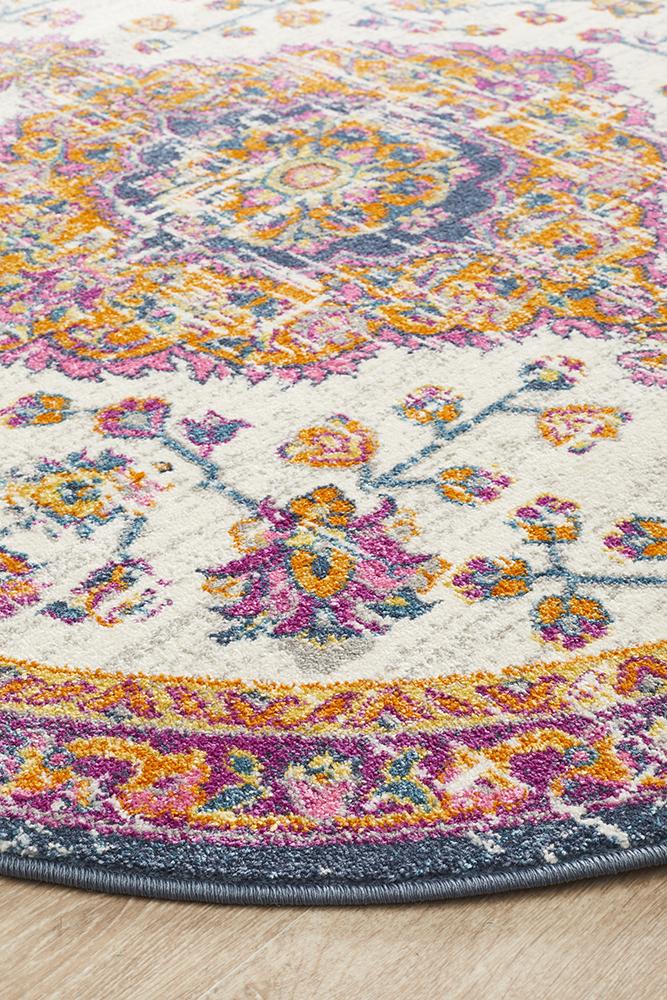 Ravella White Polypropylene Rug