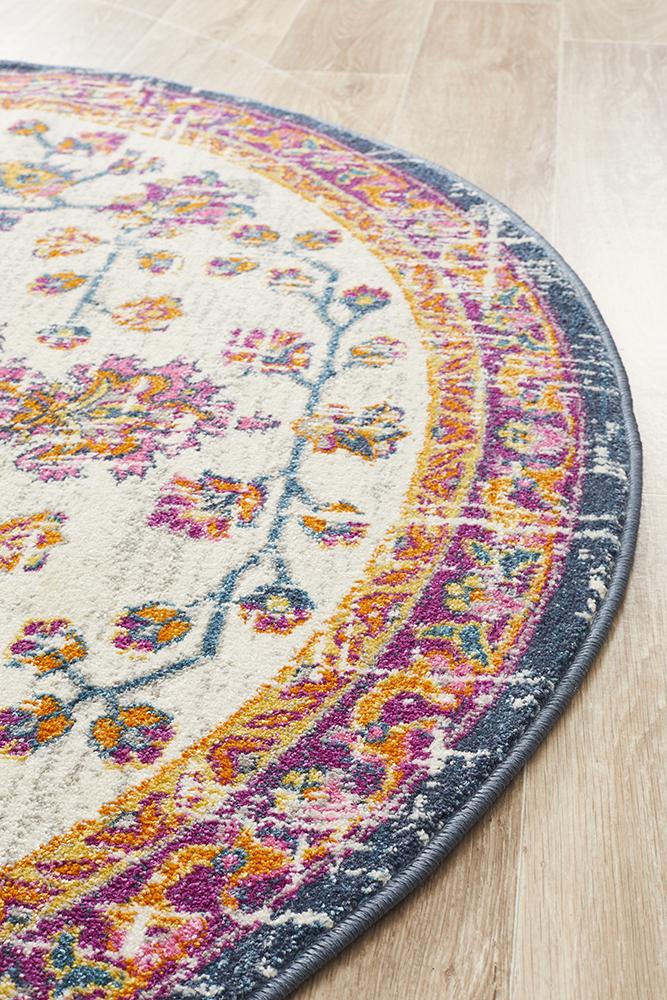 Ravella White Polypropylene Rug