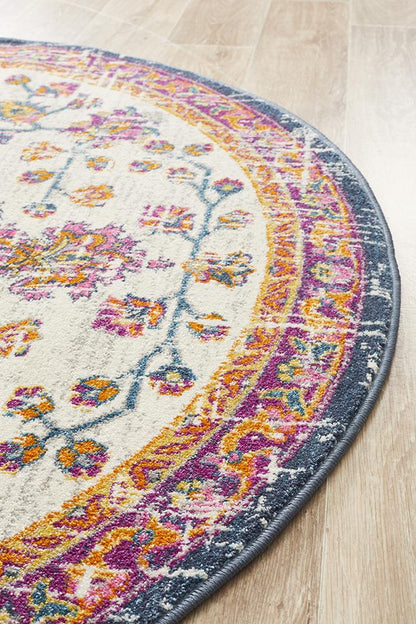 Ravella White Polypropylene Rug