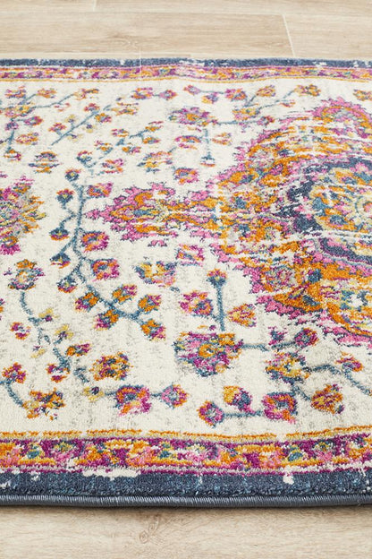 Ravella White Polypropylene Runner Rug