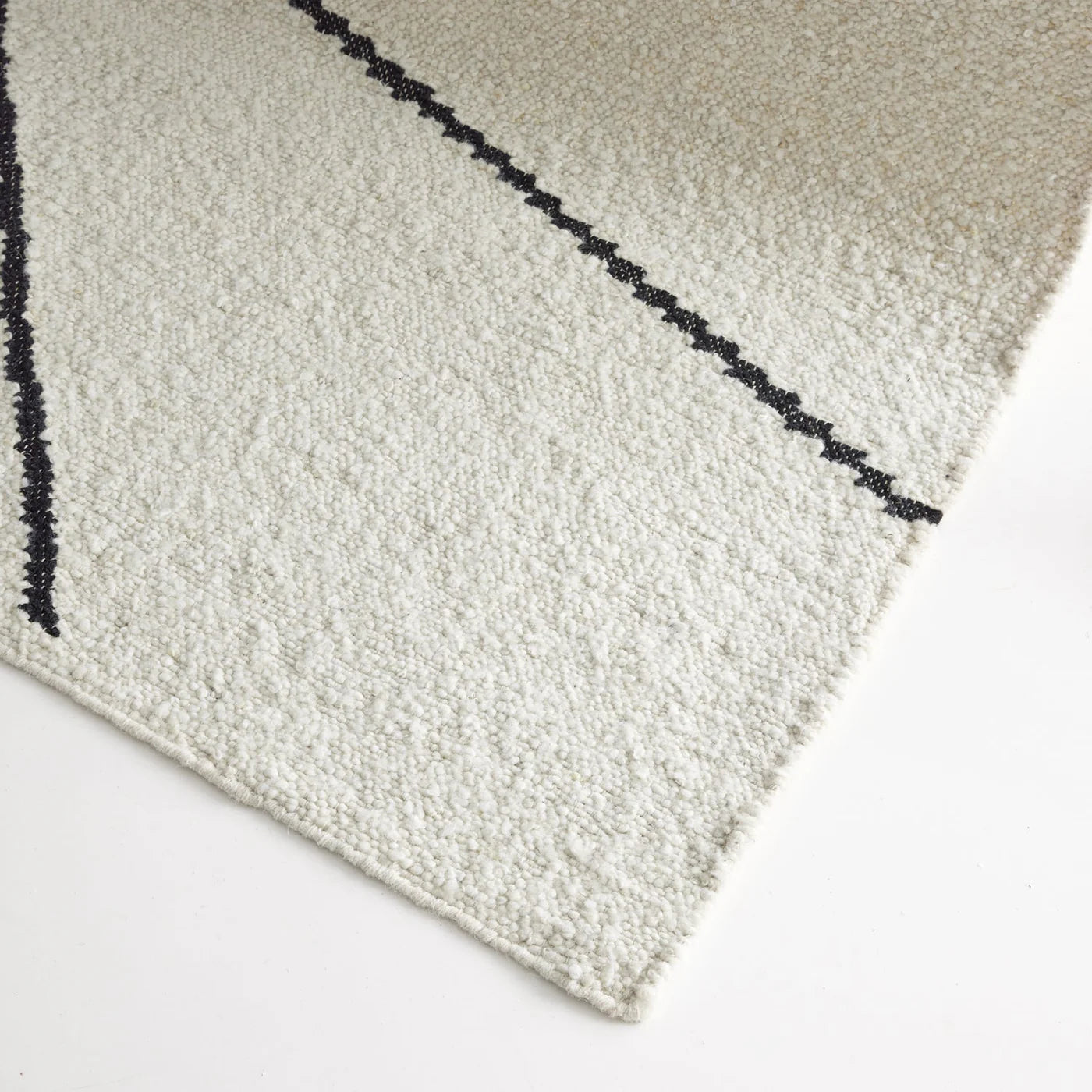 Zeyo Ivory Wool Rug
