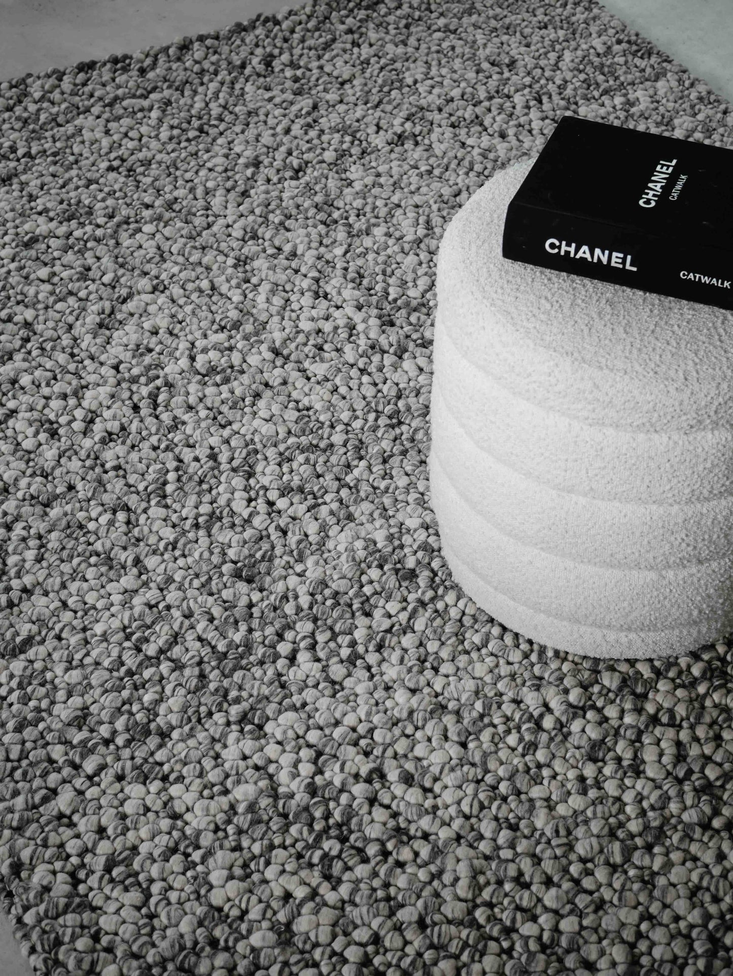 Zaria Black & White Rug
